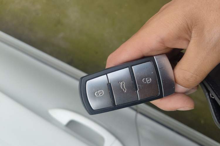 Used Volkswagen FAW-Volkswagen CC 2013 1.8TSI Prestige Model Vehicle Key