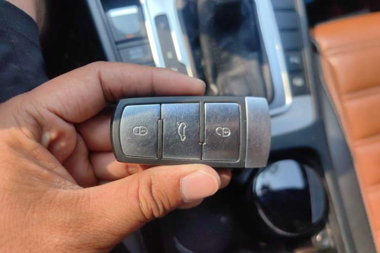 Used Volkswagen FAW-Volkswagen CC 2013 2.0 TSI Luxury Model Vehicle Key