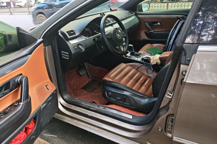 Used Volkswagen FAW-Volkswagen CC 2013 2.0 TSI Ultimate Model Driver Seat
