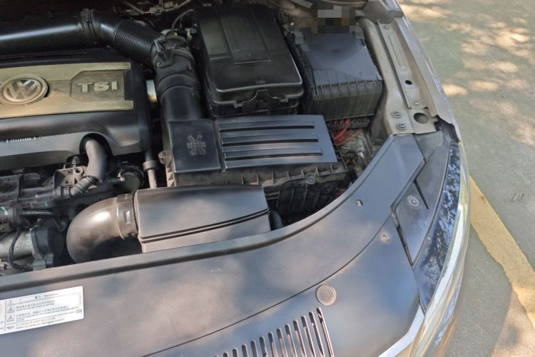Used Volkswagen FAW-Volkswagen CC 2013 1.8TSI Luxury Model Engine Bay Left