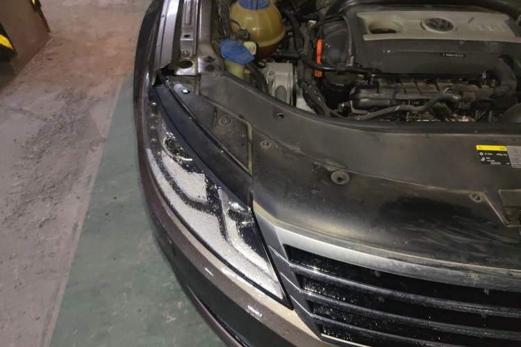 Used Volkswagen FAW-Volkswagen CC 2013 1.8TSI Luxury Model Engine Bay Right