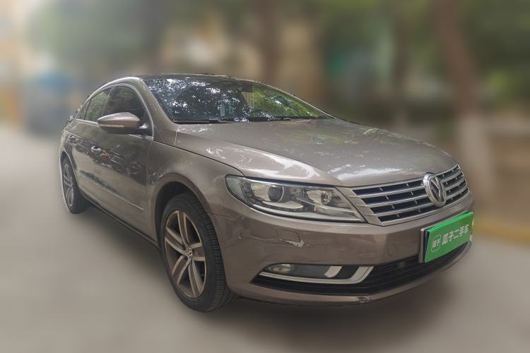 Used Volkswagen FAW-Volkswagen CC 2013 1.8TSI Luxury Model Front Right 45 Deg