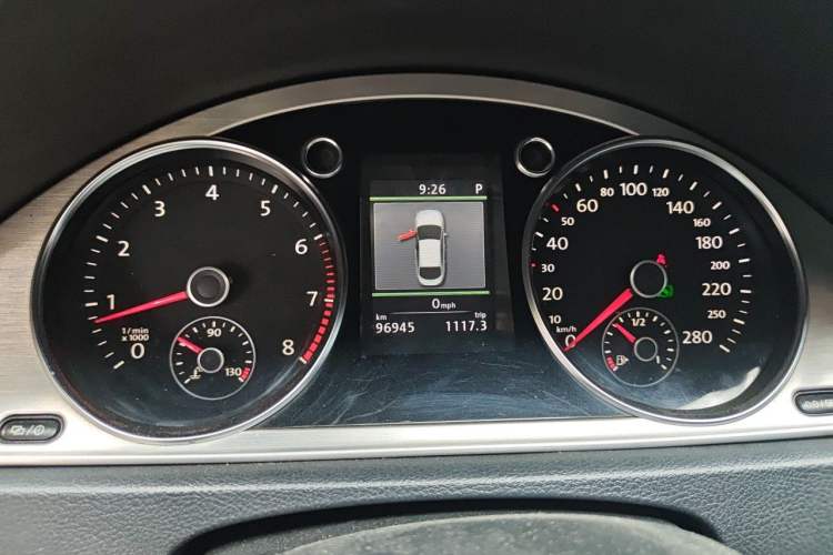 Used Volkswagen FAW-Volkswagen CC 2013 2.0 TSI Luxury Model Instrument Cluster