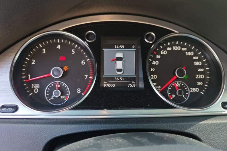 Used Volkswagen FAW-Volkswagen CC 2013 1.8TSI Luxury Model Instrument Cluster