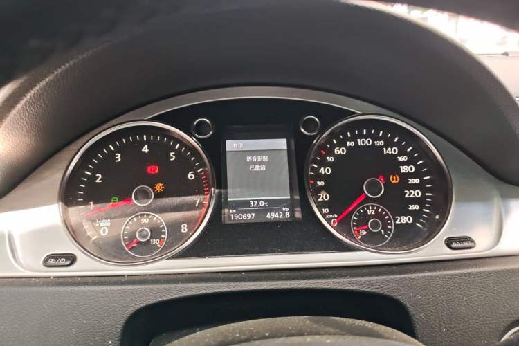 Used Volkswagen FAW-Volkswagen CC 2013 2.0 TSI Ultimate Model Instrument Cluster
