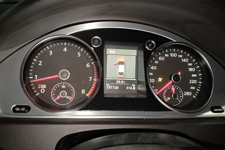 Used Volkswagen FAW-Volkswagen CC 2013 2.0 TSI Luxury Model Instrument Cluster