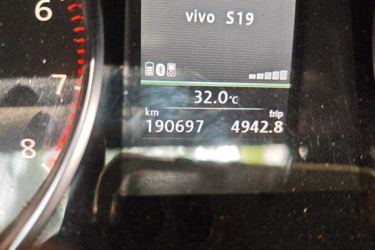 Used Volkswagen FAW-Volkswagen CC 2013 2.0 TSI Ultimate Model Odometer Close Up