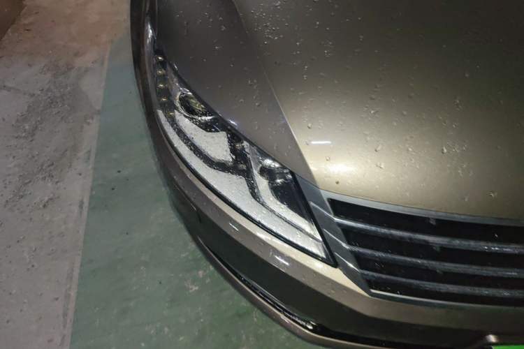 Used Volkswagen FAW-Volkswagen CC 2013 1.8TSI Luxury Model Right Front Headlight