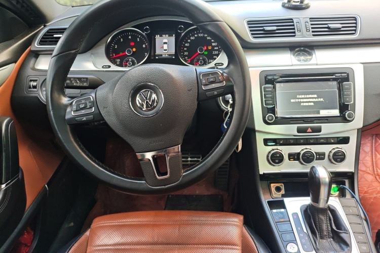 Used Volkswagen FAW-Volkswagen CC 2013 2.0 TSI Ultimate Model Steering Wheel