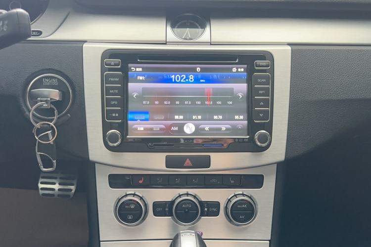 Used Volkswagen FAW-Volkswagen CC 2015 1.8TSI Prestige Model Audio And AC Panel