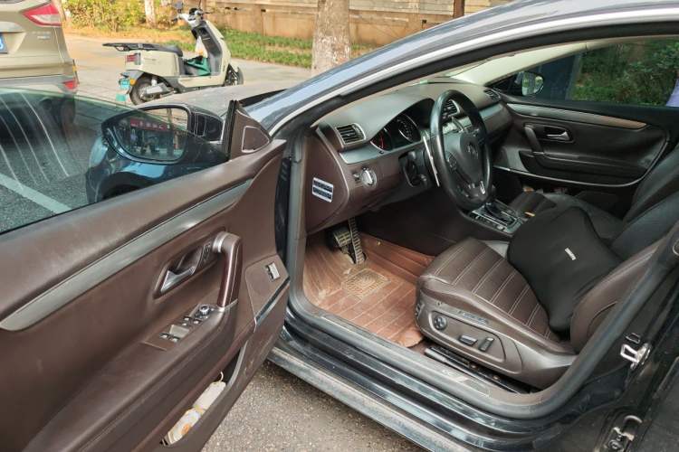 Used Volkswagen FAW-Volkswagen CC 2015 2.0 TSI Ultimate Model Driver Seat