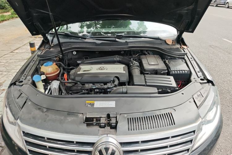 Used Volkswagen FAW-Volkswagen CC 2015 2.0 TSI Ultimate Model Engine Bay