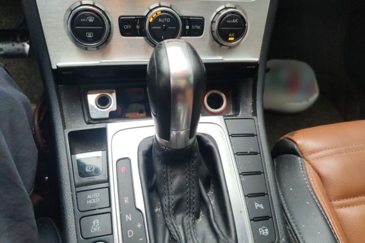 Used Volkswagen FAW-Volkswagen CC 2015 1.8TSI Luxury Model Gear Lever