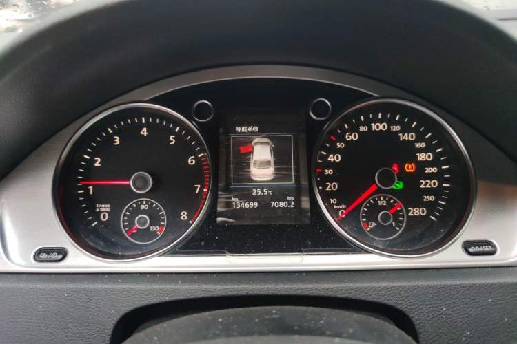 Used Volkswagen FAW-Volkswagen CC 2015 1.8TSI Luxury Model Instrument Cluster