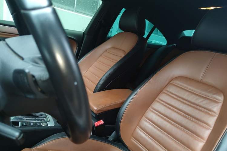 Used Volkswagen FAW-Volkswagen CC 2015 1.8TSI Luxury Model Left Front Seat