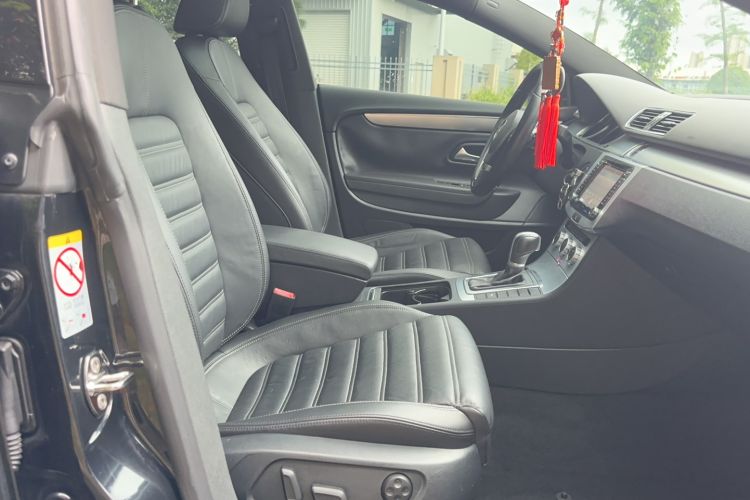 Used Volkswagen FAW-Volkswagen CC 2015 1.8TSI Prestige Model Right Front Seat