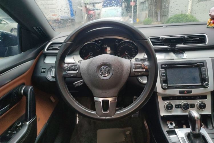 Used Volkswagen FAW-Volkswagen CC 2015 1.8TSI Luxury Model Steering Wheel