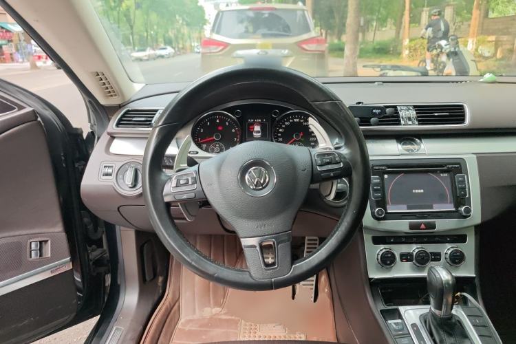 Used Volkswagen FAW-Volkswagen CC 2015 2.0 TSI Ultimate Model Steering Wheel