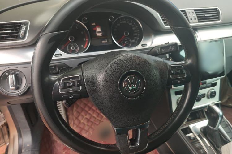 Used Volkswagen FAW-Volkswagen CC 2015 2.0 TSI Luxury Model Steering Wheel