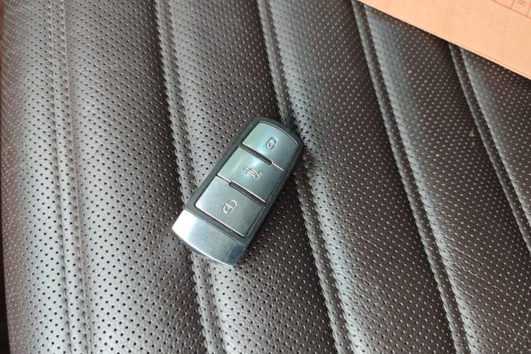 Used Volkswagen FAW-Volkswagen CC 2015 2.0 TSI Ultimate Model Vehicle Key