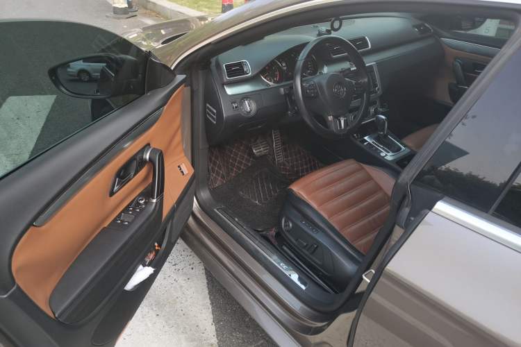 Used Volkswagen FAW-Volkswagen CC 2015 1.8TSI Luxury Model Driver Seat