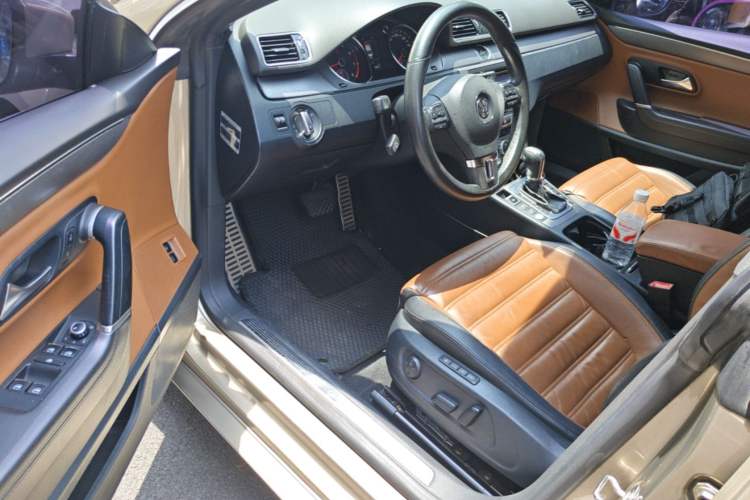 Used Volkswagen FAW-Volkswagen CC 2015 2.0 TSI Luxury Model Driver Seat