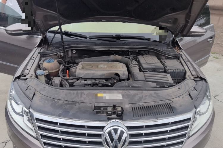 Used Volkswagen FAW-Volkswagen CC 2015 1.8TSI Luxury Model Engine Bay