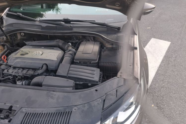 Used Volkswagen FAW-Volkswagen CC 2015 1.8TSI Luxury Model Engine Bay Left