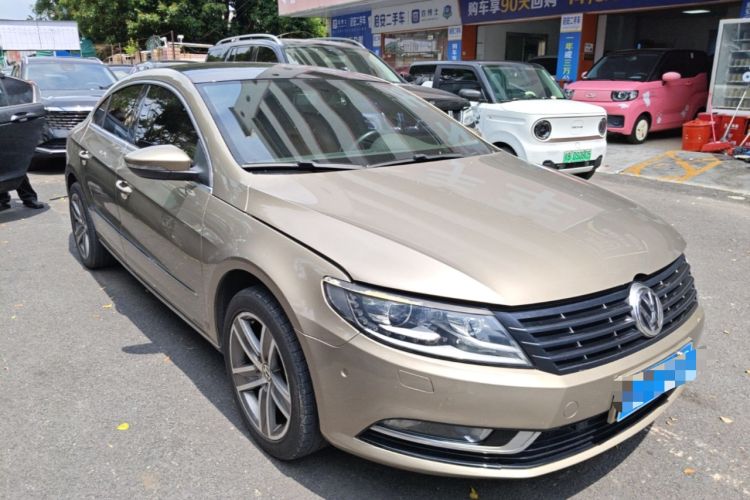 Used Volkswagen FAW-Volkswagen CC 2015 2.0 TSI Luxury Model Front Right 45 Deg