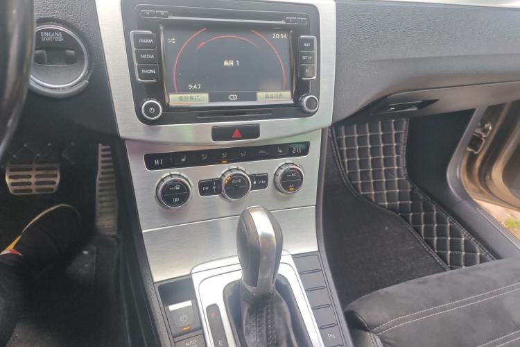 Used Volkswagen FAW-Volkswagen CC 2015 2.0 TSI Luxury Model Gear Lever