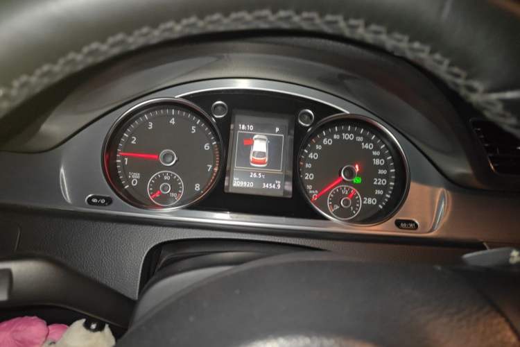 Used Volkswagen FAW-Volkswagen CC 2015 1.8TSI Luxury Model Instrument Cluster