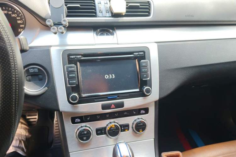 Used Volkswagen FAW-Volkswagen CC 2015 1.8TSI Luxury Model Audio And AC Panel