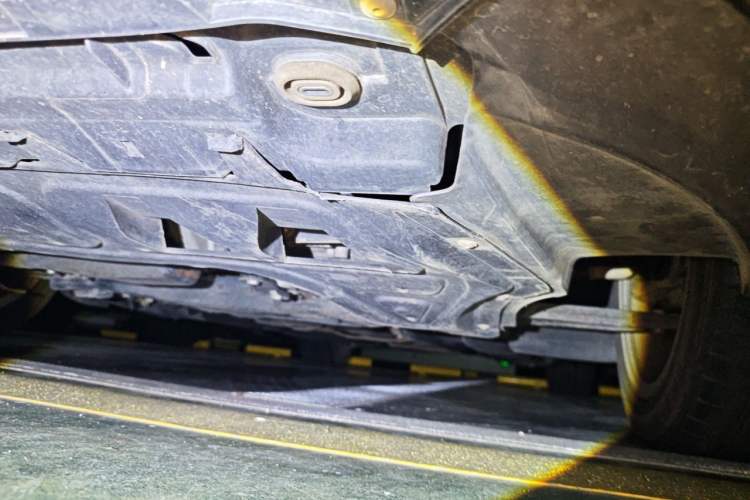 Used Volkswagen FAW-Volkswagen CC 2015 1.8TSI Luxury Model Chassis Front Left