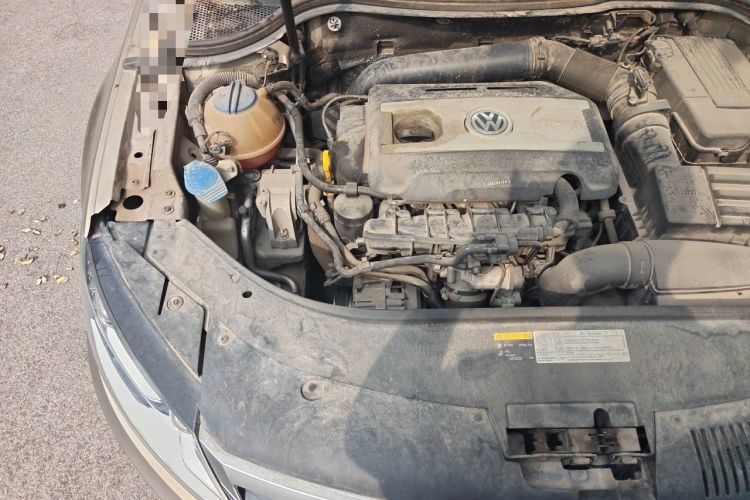 Used Volkswagen FAW-Volkswagen CC 2015 2.0 TSI Ultimate Model Engine Bay Right