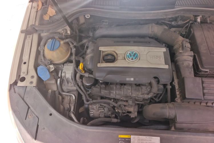 Used Volkswagen FAW-Volkswagen CC 2015 2.0 TSI Luxury Model Engine Bay Right
