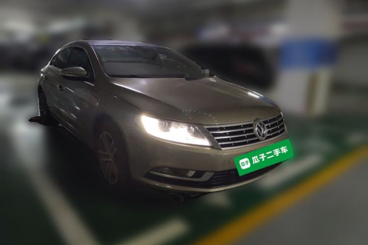 Used Volkswagen FAW-Volkswagen CC 2015 1.8TSI Luxury Model Front Right 45 Deg