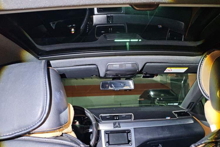 Used Volkswagen FAW-Volkswagen CC 2015 1.8TSI Luxury Model Headliner