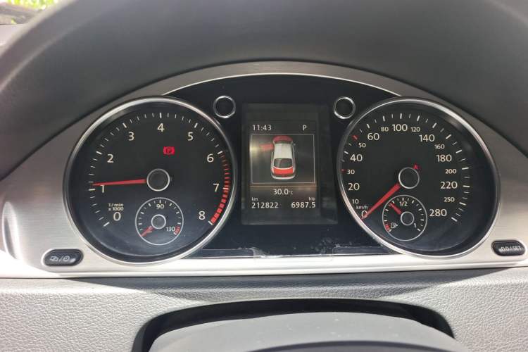 Used Volkswagen FAW-Volkswagen CC 2015 2.0 TSI Luxury Model Instrument Cluster