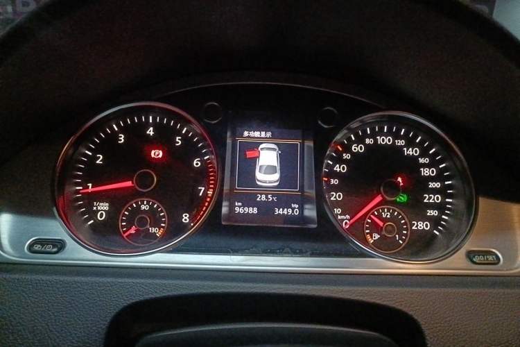 Used Volkswagen FAW-Volkswagen CC 2015 1.8TSI Luxury Model Instrument Cluster