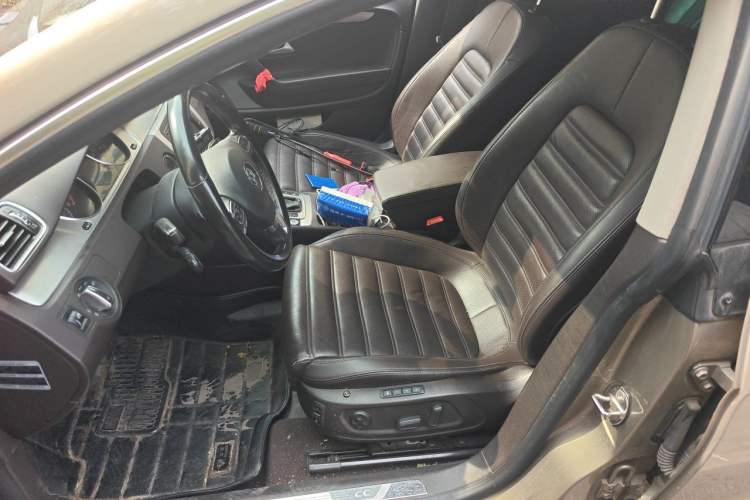 Used Volkswagen FAW-Volkswagen CC 2015 2.0 TSI Ultimate Model Left Front Seat