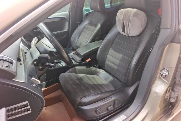 Used Volkswagen FAW-Volkswagen CC 2015 2.0 TSI Luxury Model Left Front Seat