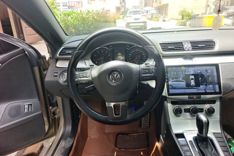 Used Volkswagen FAW-Volkswagen CC 2015 2.0 TSI Luxury Model Steering Wheel