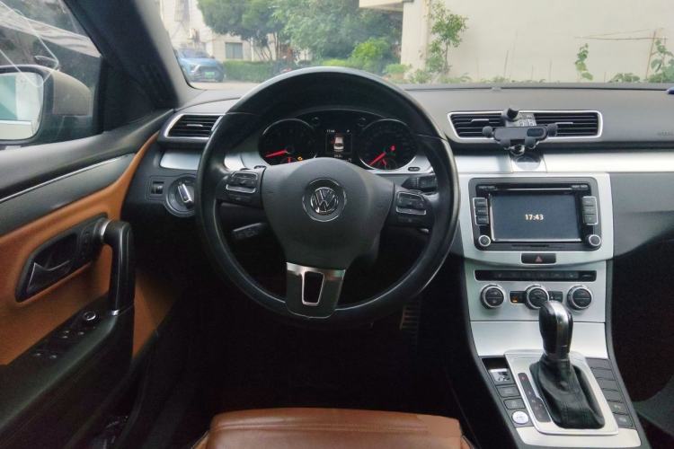 Used Volkswagen FAW-Volkswagen CC 2015 1.8TSI Luxury Model Steering Wheel