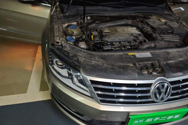 Used Volkswagen FAW-Volkswagen CC 2015 2.0 TSI Luxury Model Engine Bay Right