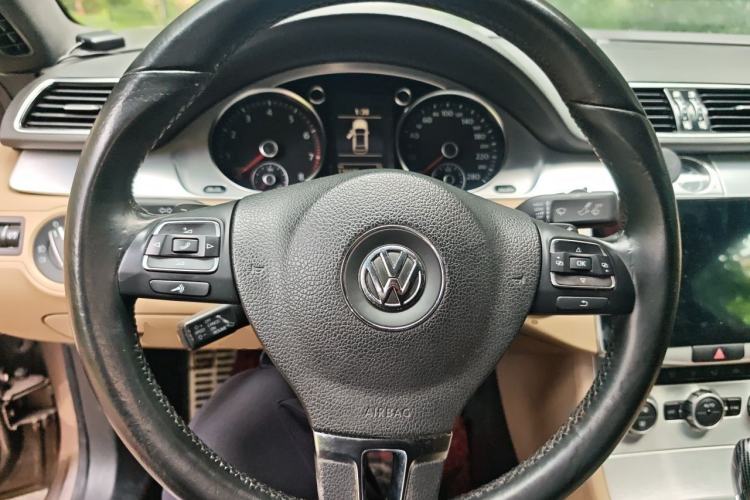 Used Volkswagen FAW-Volkswagen CC 2015 1.8TSI Luxury Model Steering Wheel