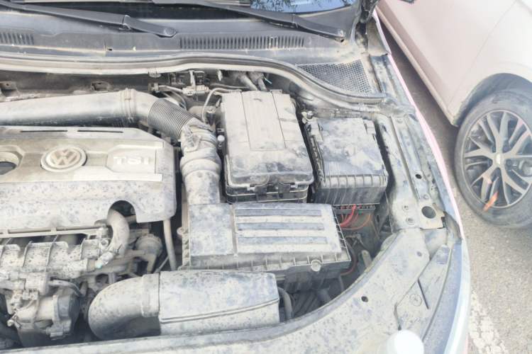Used Volkswagen FAW-Volkswagen CC 2015 1.8TSI Luxury Model Engine Bay Left