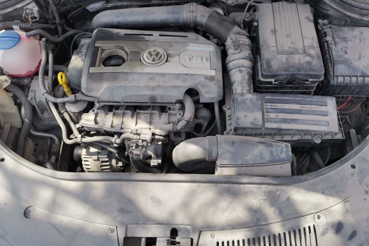 Used Volkswagen FAW-Volkswagen CC 2015 1.8TSI Luxury Model Engine Bay