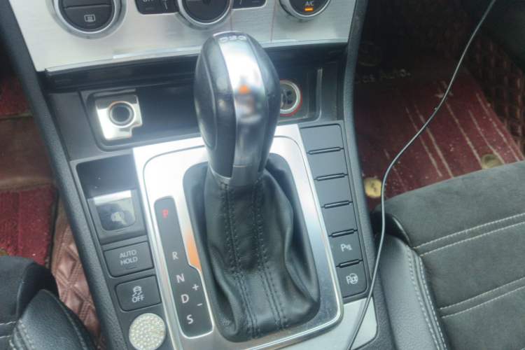 Used Volkswagen FAW-Volkswagen CC 2015 1.8TSI Luxury Model Gear Lever