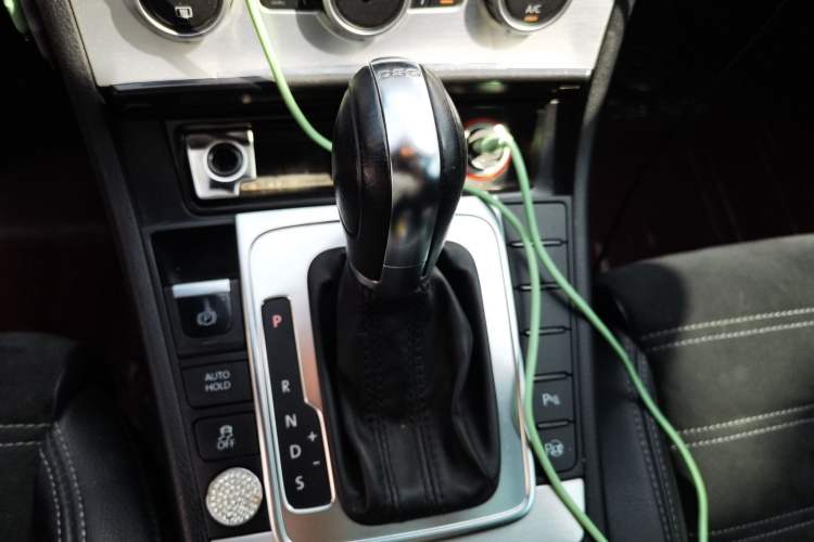 Used Volkswagen FAW-Volkswagen CC 2015 1.8TSI Luxury Model Gear Lever