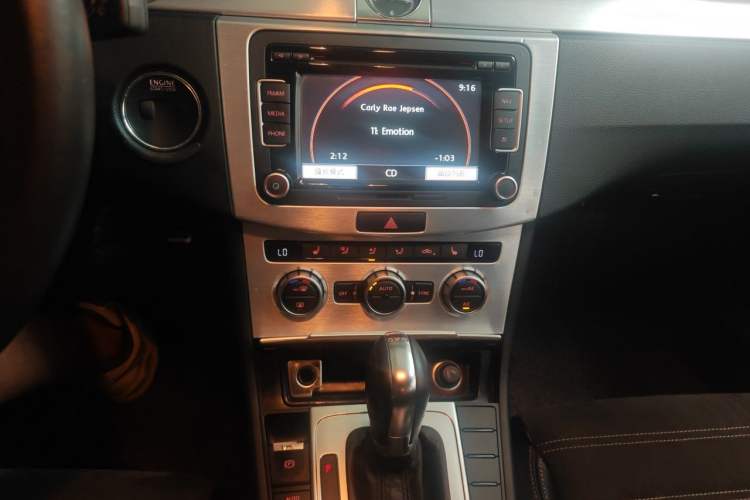 Used Volkswagen FAW-Volkswagen CC 2015 1.8TSI Luxury Model Audio And AC Panel